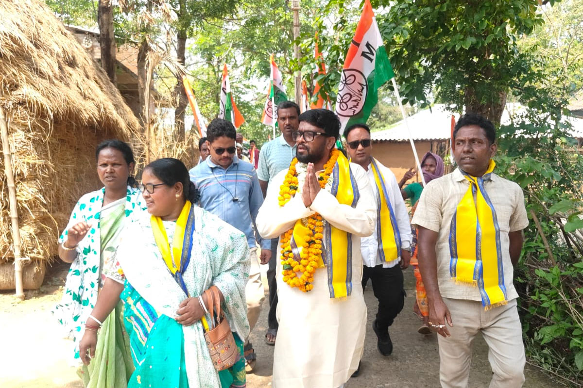 বিনপুর বিধানসভা বিজেপি প্রার্থী প্রনত টুডু।