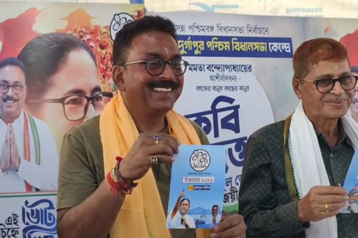 ‘উচ্ছেদ হওয়া হকারদের পুনর্বাসন’, বিরোধীদের বিতর্কে জল ঢেলে দুর্গাপুরবাসীকে কী প্রতিশ্রুতি কবি দত্তের?