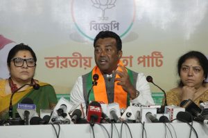 ‘কলকাতা আমার মাতৃভূমি’, ভোটের আবহে বিজেপিতে যোগ দিয়ে বাঙালি অস্মিতায় শান লিয়েন্ডারের
