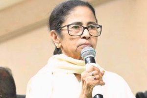 ‘১৫ লাখ পেয়েছেন? আবার এসেছে মিথ্যের ঝুলি নিয়ে’, বিজেপির বিরুদ্ধে মিথ্যাচারের অভিযোগ মমতার