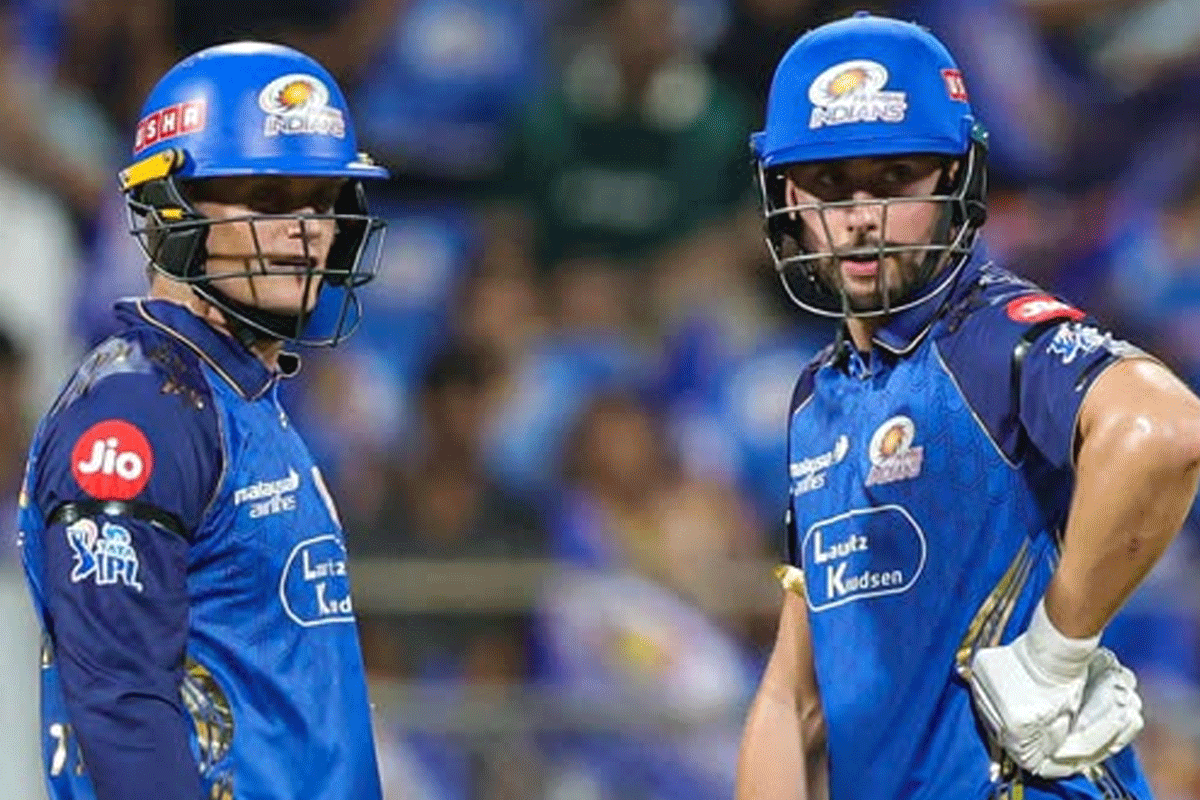 IPL 2026 MI vs SRH: আবারও বেঞ্চে রোহিত, কালো আর্মব্যান্ড পরে মাঠে নামলেন হার্দিকরা