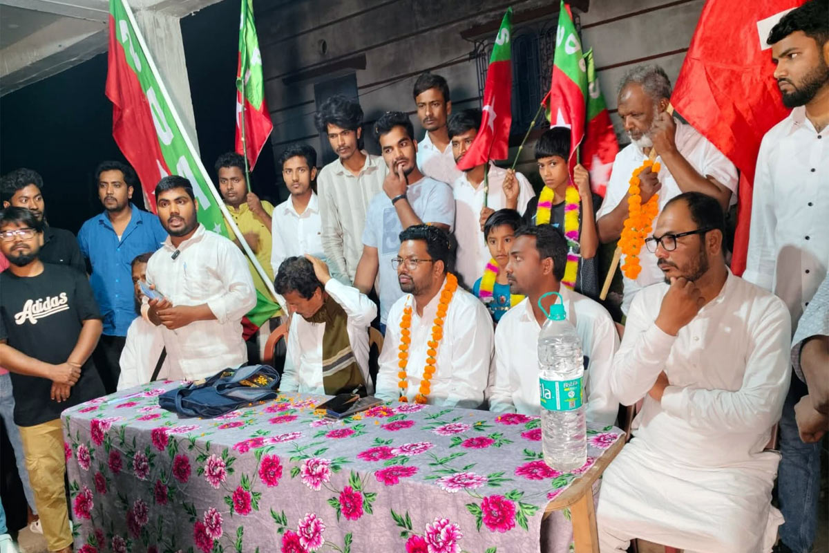 মনোনয়নে তথ্য গোপন সাগরদিঘির বামজোট প্রার্থী মশিউরের! কমিশনের নজরে আনছে তৃণমূল