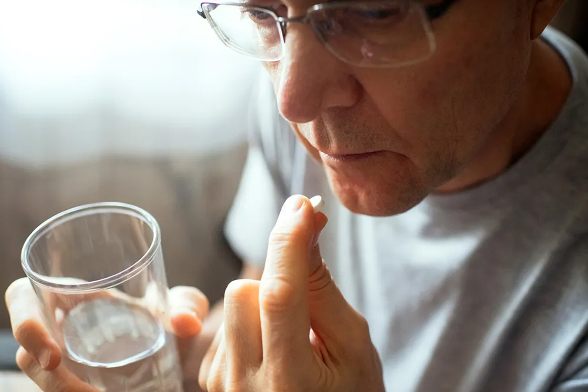 painkiller side effects doctors advice safe use risks