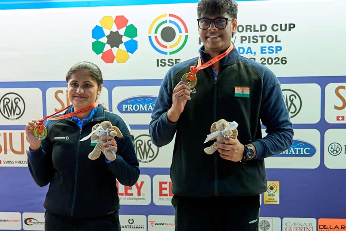 ভারতের সামনে পর্যুদস্ত অলিম্পিক পদকজয়ীরা, শুটিং বিশ্বকাপে নজির গড়ে সোনা পলক-মুকেশের 