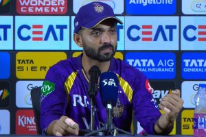 হারের হ্যাটট্রিকের পর রাহানেকে ‘কনগ্র্যাচুলেশনস’ মহিলা সাংবাদিকের, চওড়া হাসি নাইট অধিনায়কের