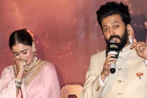 সিনেমায় হাতেখড়ি ১০ বছরের সন্তানের, আনন্দের মাঝেও কেন কেঁদে ভাসালেন রীতেশ-জেনেলিয়া?