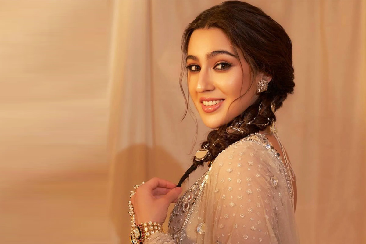 বাচ্চাদের স্কুলের জন্য আন্ধেরির বাংলো খালি করলেন সারা! ‘দিলদরিয়া’ নবাবকন্যা