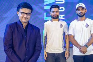 রিঙ্কুকে এত পরে নামাচ্ছ কেন, নাইট নেতা রাহানেকে প্রশ্ন সৌরভের