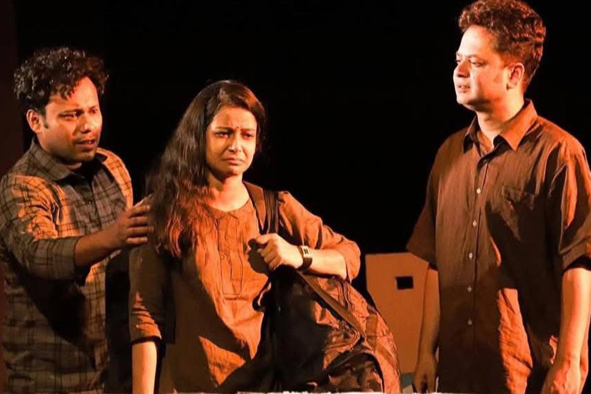 রাহুলের স্মৃতিতে ফের মঞ্চস্থ ‘যে জানলাগুলোর আকাশ ছিল’, প্রয়াত অভিনেতার ভূমিকায় কে?