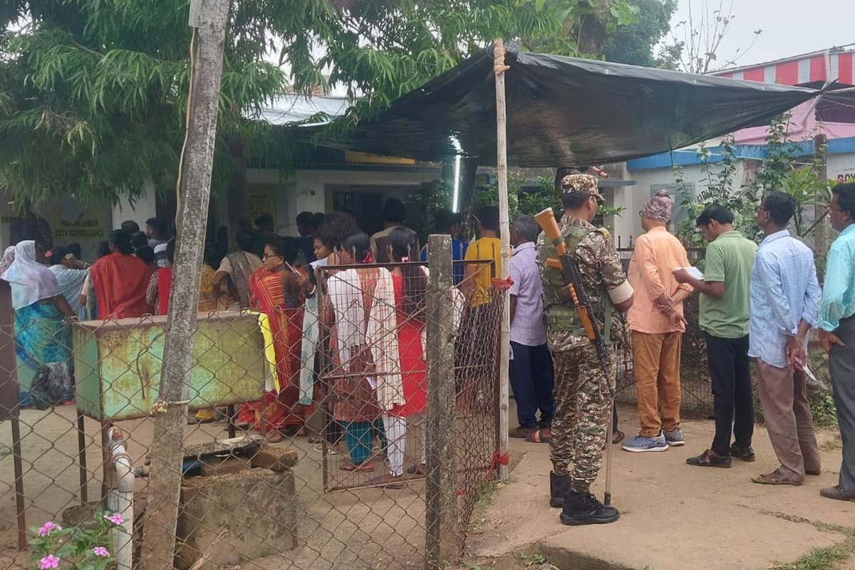 West Bengal Assembly Election: EC suspends election workers in a booth for having lunch keeping booth empty
