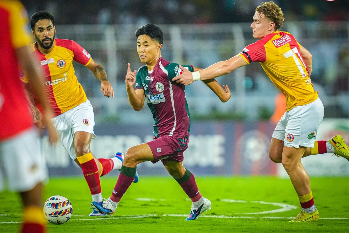Live Updates: Mohun Bagan vs East Bengal derby in YVK