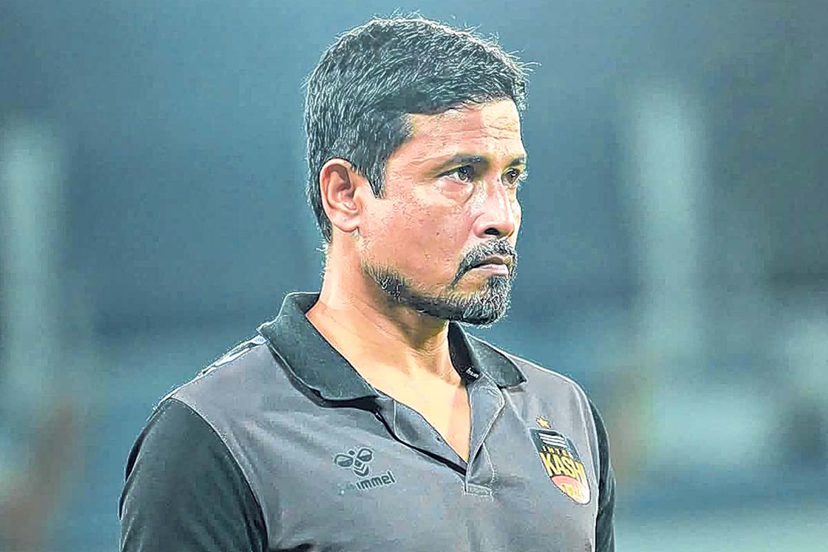 ইস্টবেঙ্গলের কাঁটা লাল-হলুদ প্রাক্তনী, ইন্টার কাশী কোচের দিকে তাকিয়ে মোহনবাগান শিবির
