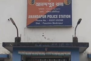 ভোট মিটতেই তাণ্ডব! আনন্দপুরে ব্যবসায়ীকে ‘গণপিটুনি’, খুনের চেষ্টা ‘ত্রাস’ মিনি ফিরোজের