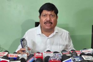 অর্জুনের মুখে কেষ্ট-বাণী! বললেন, ‘উন্নয়নকে রাস্তায় দাঁড় করিয়ে গুড়-বাতাসা খাওয়াব’