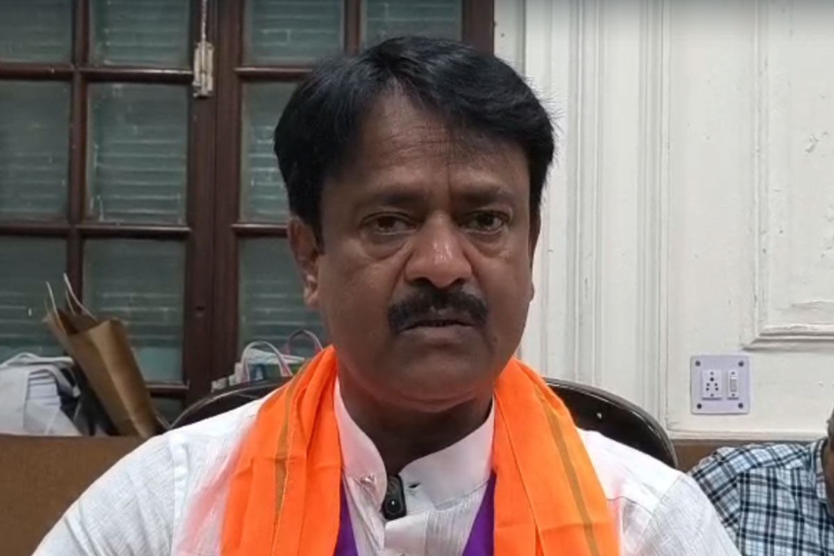 জুন মাস থেকে রেশনে বন্ধ আটা, মিলবে গম, ‘বেনিয়মে কড়া পদক্ষেপ’, বার্তা খাদ্যমন্ত্রী অশোকের