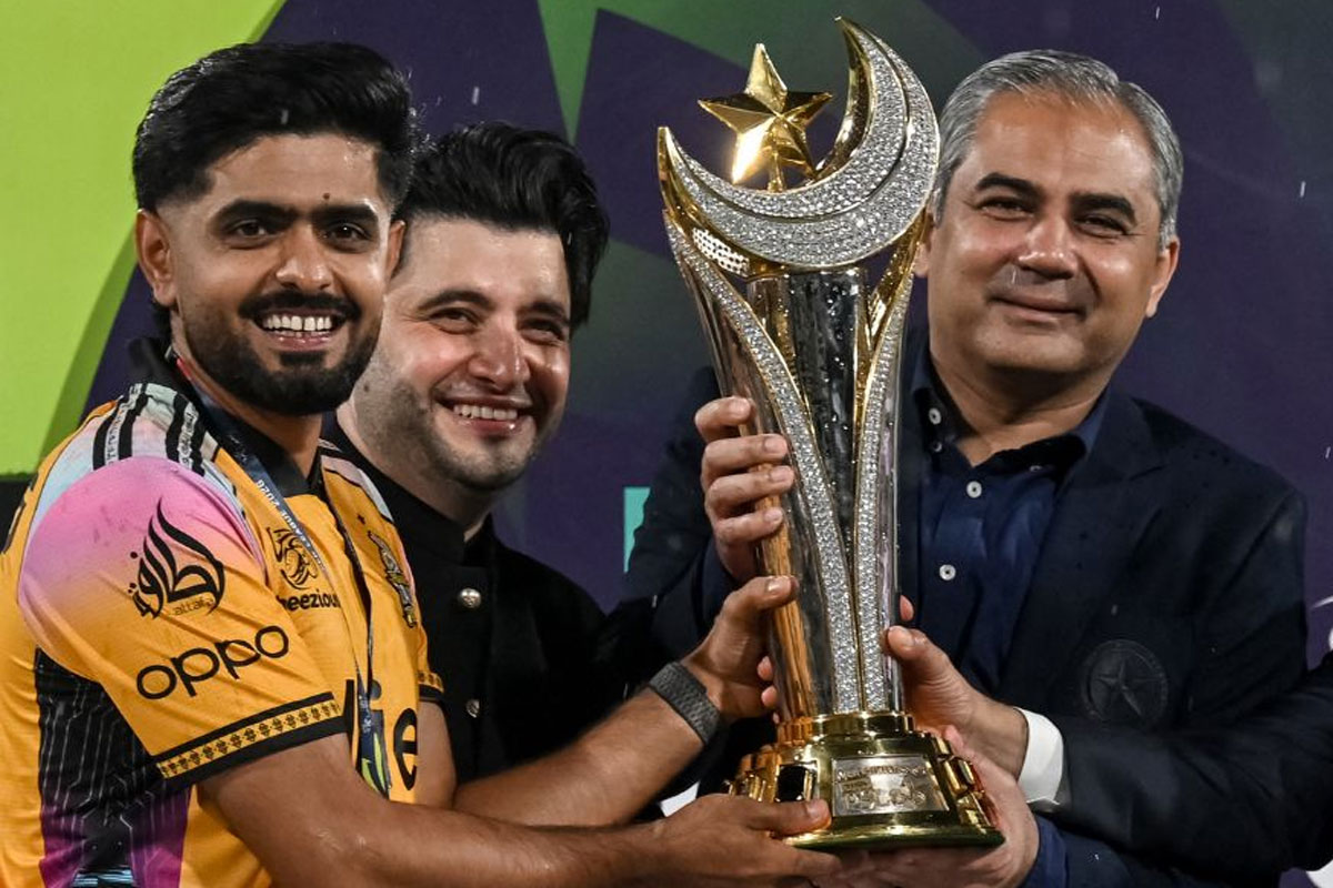 ফাইনালে ব্যর্থ হলেও পিএসএল চ্যাম্পিয়ন বাবরের দল, তারপরই ভবিষ্যৎ নিয়ে বড় ঘোষণা পাক তারকার