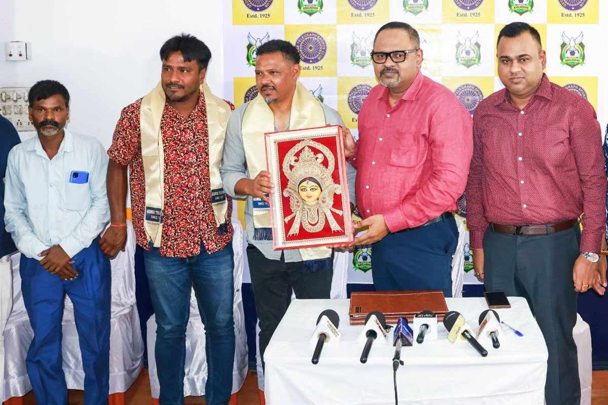 ‘কোচ হিসেবে নিজের সেরাটা দেব’, নতুন জার্নি শুরু করে আবেগাপ্লুত ব্যারেটো