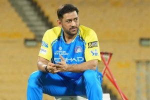 আইপিএলে ধোনির খেলা নিয়ে ধোঁয়াশা, তার মাঝেই ‘নজির’ গড়ে চর্চায় ক্যাপ্টেন কুল