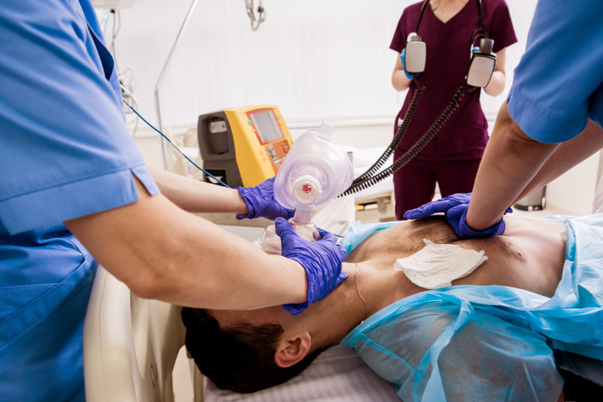 danger of delaying emergency medical treatment warning signs