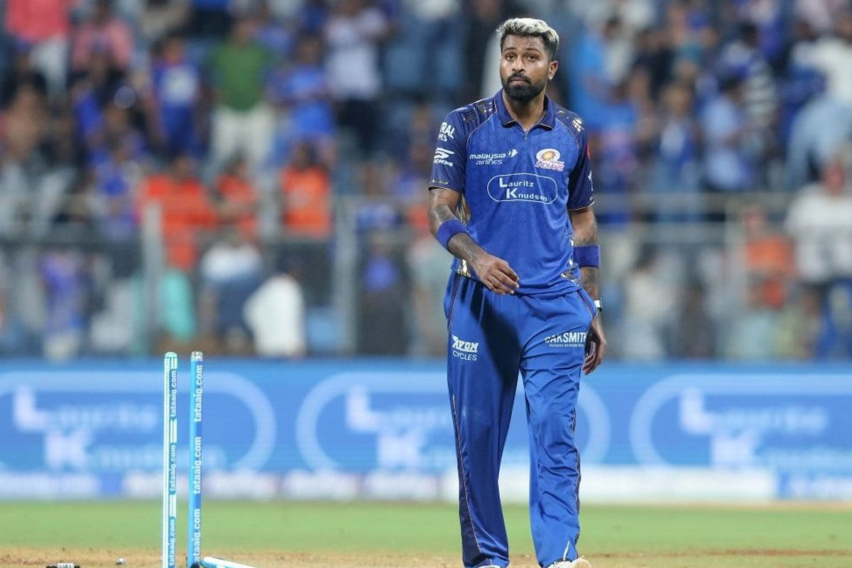 ইডেনে নাইটদের বিরুদ্ধে ম্যাচের মাঝেই রাগের বিস্ফোরণ! হার্দিককে বিরাট শাস্তি বোর্ডের