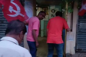 পরিবর্তনের বাংলায় চাঙ্গা বামেরা! তৃণমূল শ্রমিক সংগঠনের হাত থেকে পার্টি অফিস উদ্ধার সিটুর