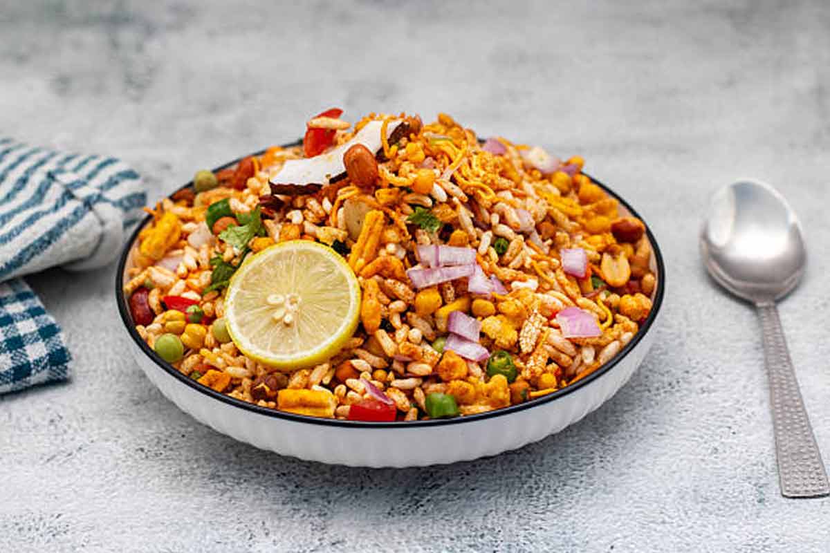 Try 3 easy homemade jhalmuri recipes