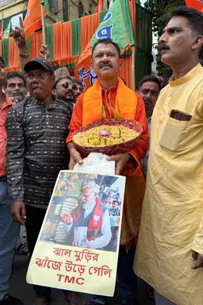 Narendra Modi’s jhalmuri moment resurfaces as BJP surges in Jhargram