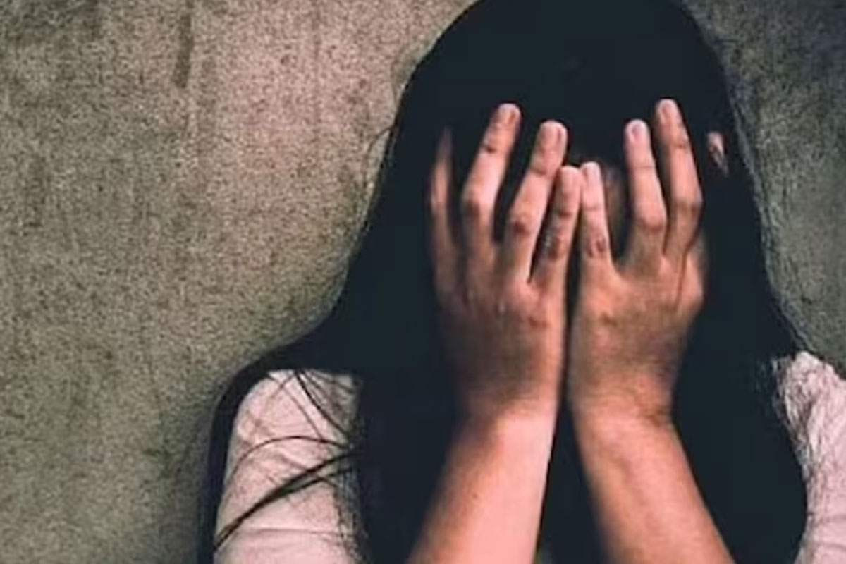 মাদক খাইয়ে ‘ধর্ষণ’, ভিডিও বানিয়ে ব্ল্যাকমেল! কেরলে তরুণীকে নির্যাতনে অভিযুক্ত চেনা অটোচালক