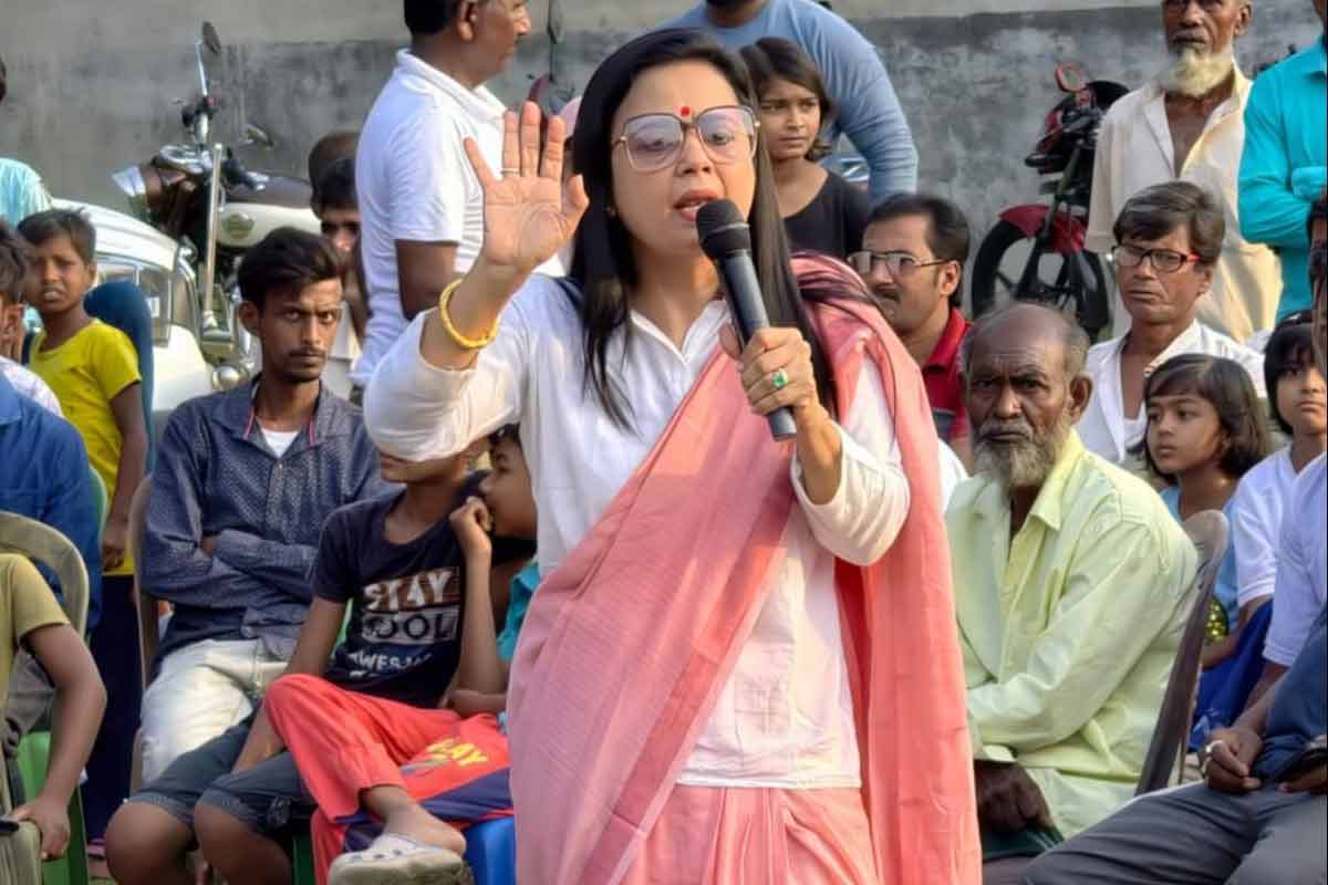 সাম্প্রদায়িক সম্প্রীতি নষ্টের অভিযোগ! মহুয়া মৈত্রের বিরুদ্ধে থানায় বিজেপি নেতা