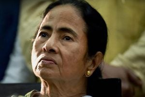 ‘ভোলবদল মাত্র কয়েক ঘণ্টায়…’, মমতার কলমে তৃণমূলের ‘গিরগিটি’রা?