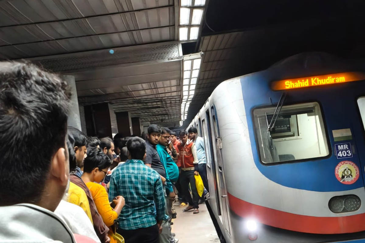 মাস্টারদা সূর্য সেন মেট্রো স্টেশনে আত্মহত্যার চেষ্টা, ভোগান্তিতে অফিস ফেরত যাত্রীরা