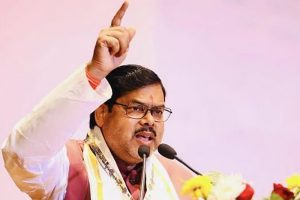 ‘মেয়েদের লেখাপড়া করে হবেটা কী?’ ঘরবন্দি থাকার পরামর্শ বিহারের শিক্ষামন্ত্রীর