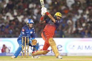 IPL 2026 RCB vs MI: এক পায়ে ক্রুণালের অদম্য লড়াই, মুম্বইকে রুদ্ধশ্বাস ম্যাচে হারিয়ে ফের লিগ শীর্ষে বেঙ্গালুরু