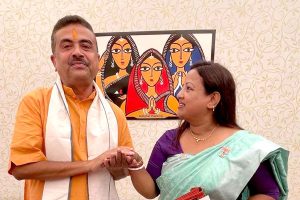 দিলীপজায়াকে ‘ম্যাডাম মিনিস্টার’ সম্বোধন শুভেন্দুর! ‘বদনাম ঘুচল’, কেন বললেন রিঙ্কু?