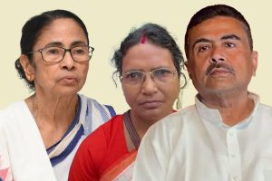 নবান্নে মুখ্যমন্ত্রীর সঙ্গে বৈঠকে অভয়ার মা! মমতাকে বিঁধে পোস্ট ফেসবুকে
