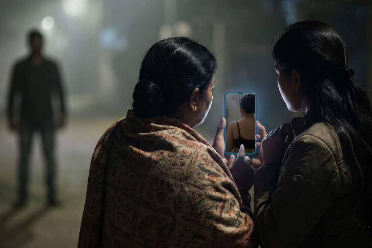 প্রেমের প্রস্তাবে ‘না’, বদলা নিতে তরুণী ও তাঁর মায়ের নগ্ন ছবি ভাইরাল করল ‘সংস্কারি’ যুবক!