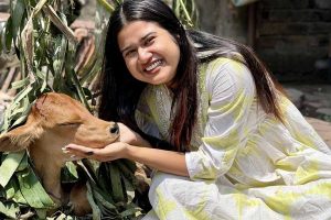 সম্পর্কের টানাপোড়েনে চরম সিদ্ধান্ত! না ফেরার দেশে ‘সুন্দরীর দিদি’ ভ্লগার সায়নী