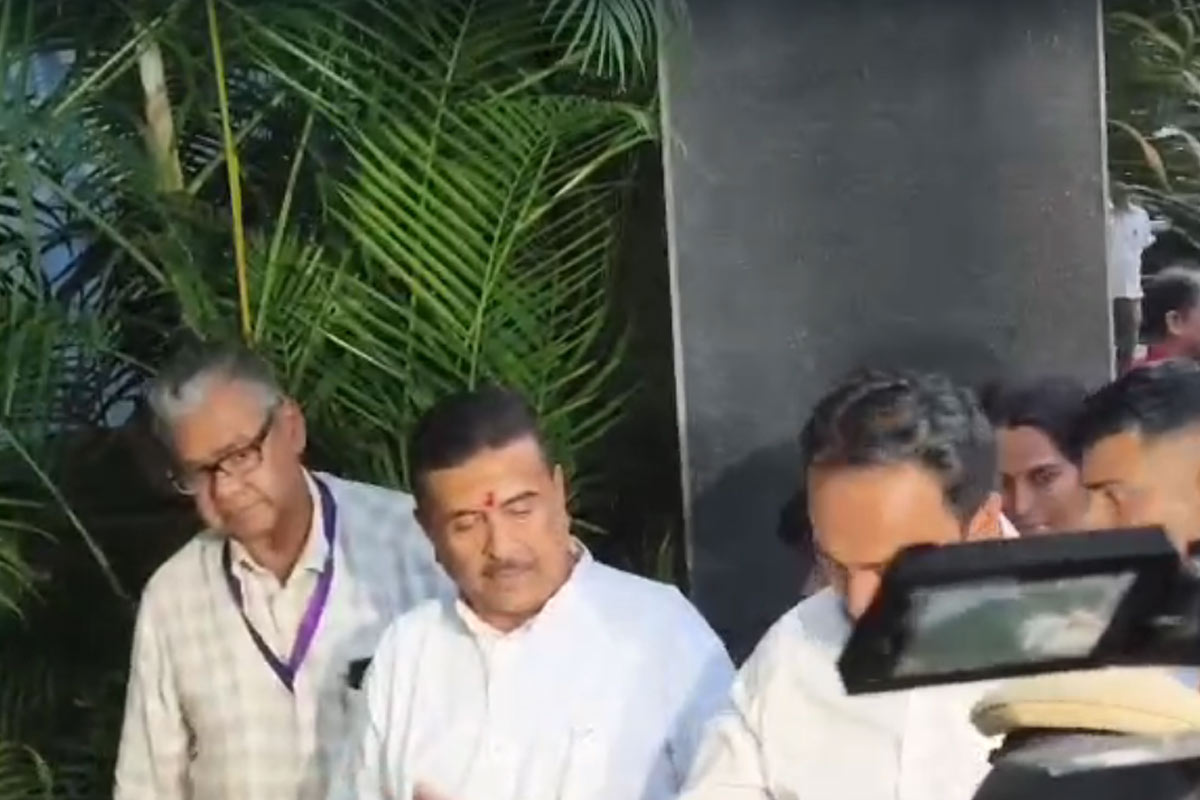 বেহাল স্বাস্থ্যব্যবস্থার হাল ফেরাতে তৎপর শুভেন্দু, দালালরাজ থেকে রেফার-রোগ রুখতে নজরদারি মুখ্যমন্ত্রীর