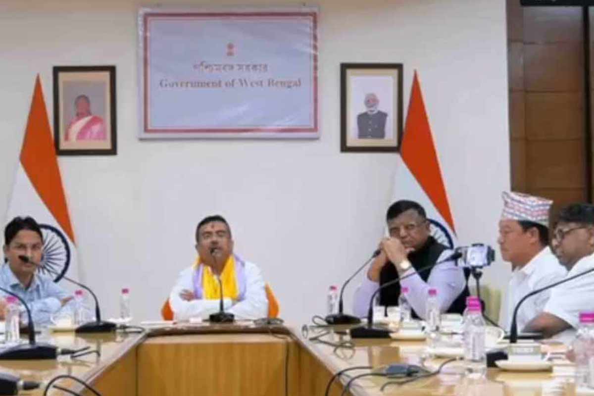 সরকার বদলাতেই শুভেন্দুর বৈঠকে গুরুংরা! পাহাড়ের তিন পুরসভায় বসল প্রশাসক