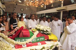 ‘টুটুবাবুর মতো আত্মিকতায় মোহনবাগানকে আগলে রাখুন,’ শ্রদ্ধা জানিয়ে বার্তা মুখ্যমন্ত্রী শুভেন্দুর