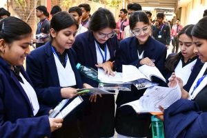 প্রকাশিত সিবিএসই-র দ্বাদশ শ্রেণির ফল, পাশ করতে পারল না প্রায় ১৫ শতাংশ ছাত্রছাত্রী!