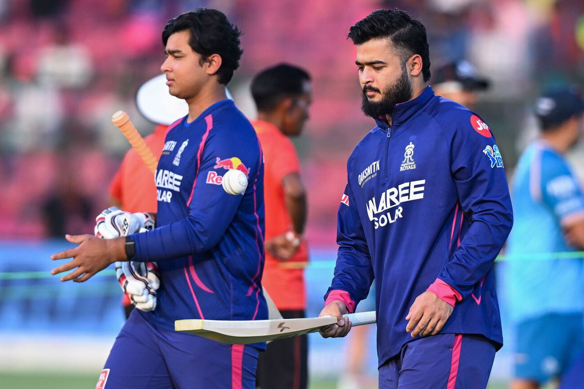 ‘আমরা কি ফিল্মস্টার?’, পাপারাজ্জিদের ছবিতে আপত্তি রিয়ানের, মুখভার বৈভবের!