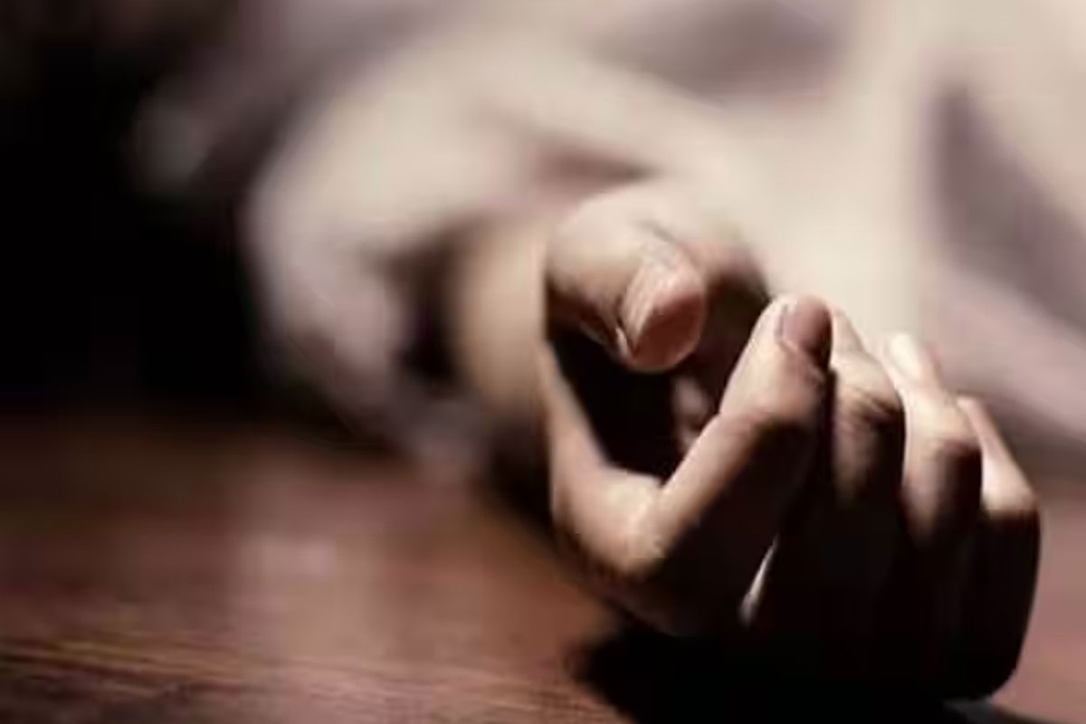 গঙ্গার ঘাটে নিরাপত্তারক্ষীর সঙ্গে বচসা থেকে হাতাহাতি, বারাণসীতে পর্যটক ‘খুন’