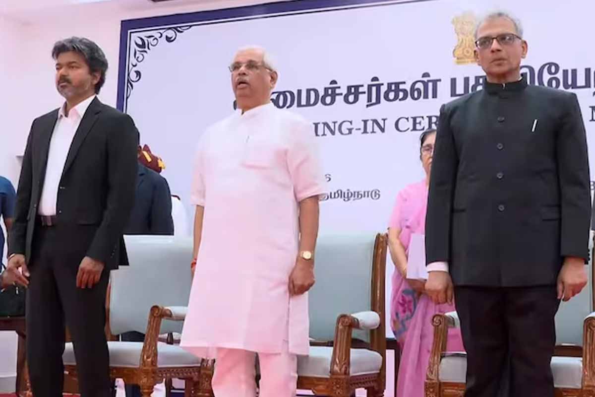ফের শেষেই গাইতে হল তামিলনাড়ুর রাজ্যসঙ্গীত! অস্বস্তিতে বিজয়, বিঁধল ডিএমকে