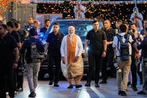 কবিগুরুর জন্মদিনে নবনির্বাচিত বিধায়কদের শপথগ্রহণ, খবর কমিশন সূত্রে
