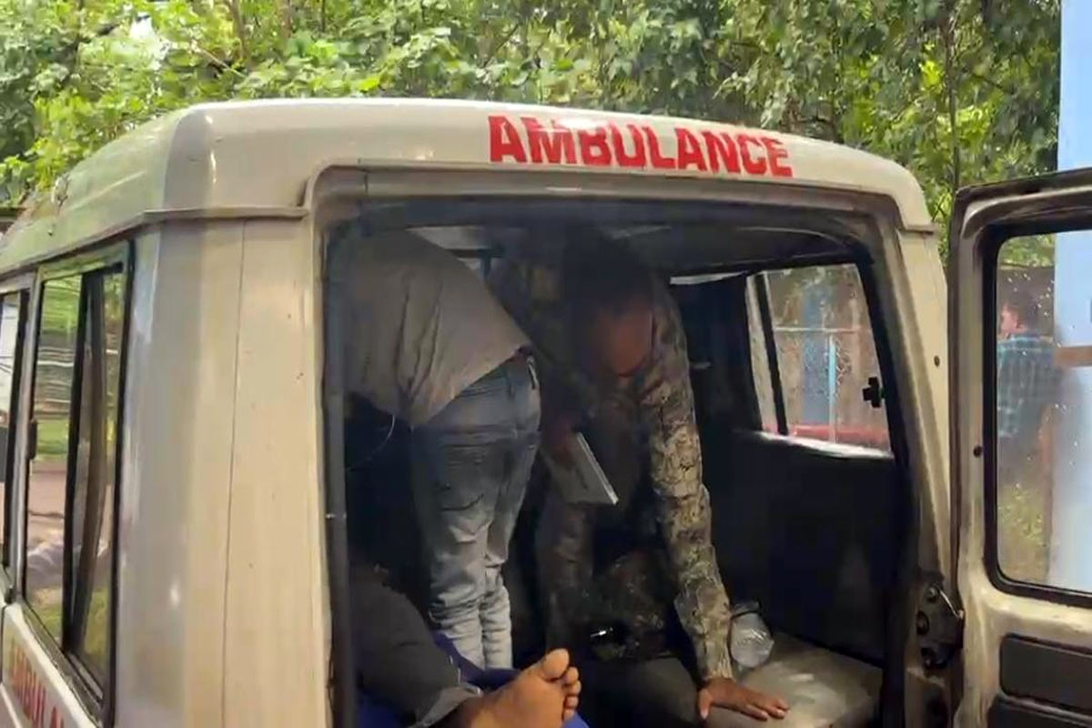 ভরদুপুরে মাঝরাস্তায় তৃণমূল কর্মীকে লক্ষ্য করে গুলি, ‘দুর্নীতির ফল’, কটাক্ষ বিজেপির