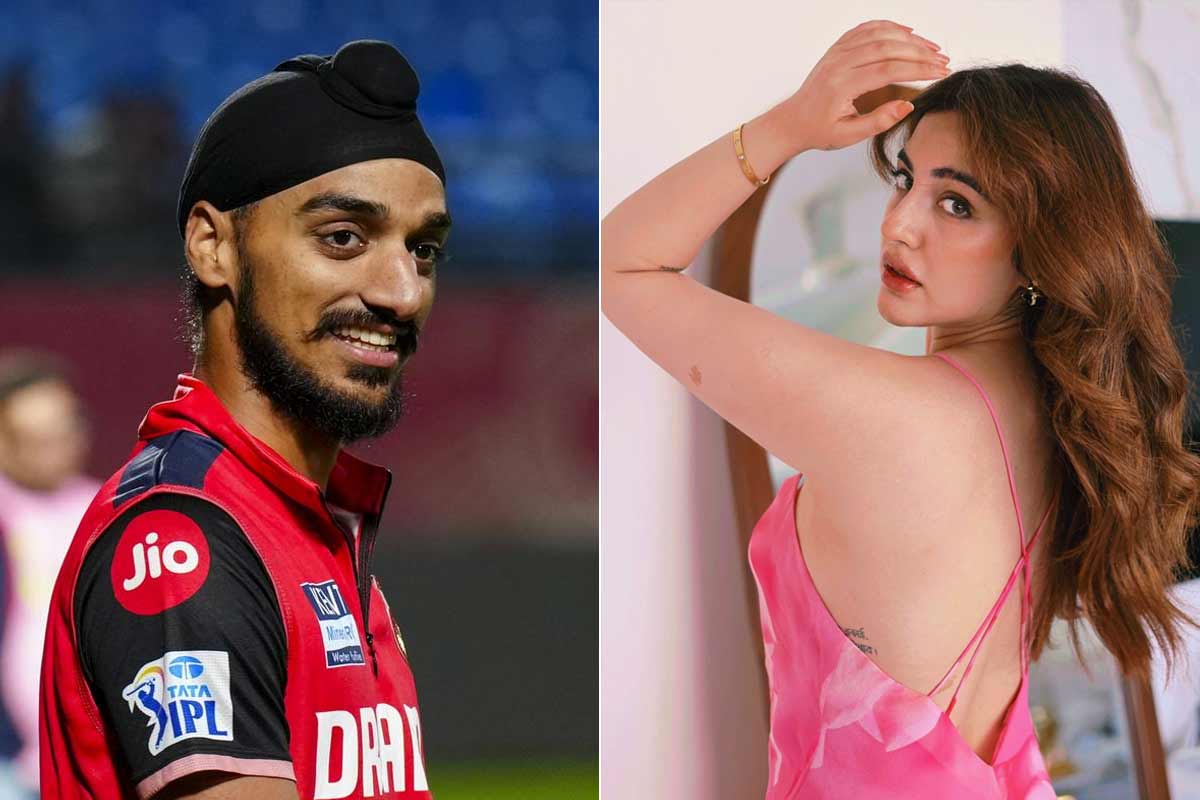 বোর্ডের নির্দেশকে বুড়ো আঙুল! প্রেমিকাকে নিয়ে টিম বাসে অর্শদীপ