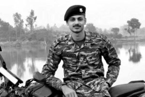 জম্মু-কাশ্মীরে বীরভূমের অগ্নিবীর জওয়ানের রহস্যমৃত্যু! কান্নায় ভেঙে পড়েছে পরিবার