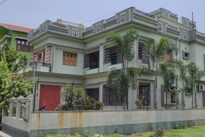 ভাগচাষি থেকে কোটি টাকার সাম্রাজ্য! ইলামবাজারে তৃণমূল নেতা রবি মুর্মুকে নিয়ে জোর চর্চা
