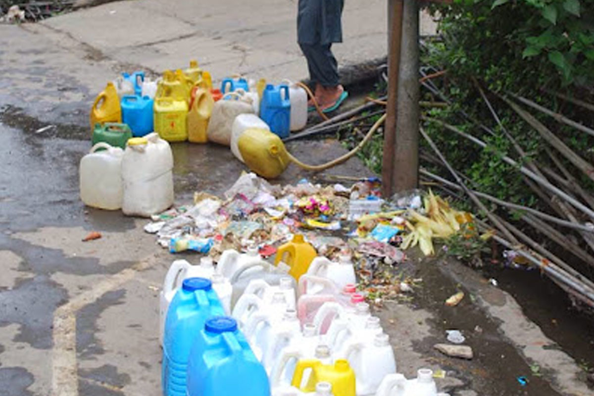 Drinking water crisis in Darjeeling, black market for water rampant